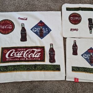 5 Piece Coca-Cola Logo Towel Set in Red and White
